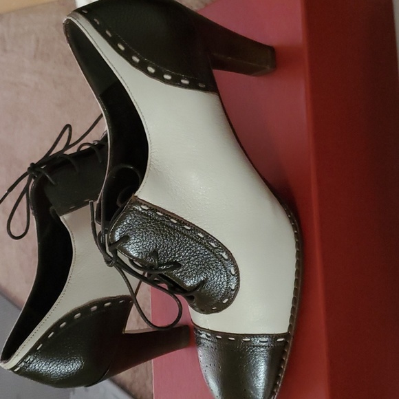 Salvatore Ferragamo Spectator - Picture 3 of 6